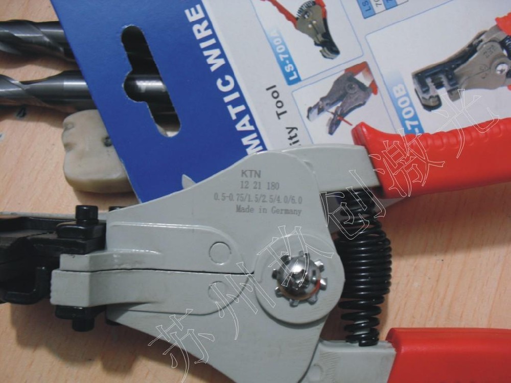 醫(yī)療五金件加工：前沿技術如何重塑行業(yè)精度標準?