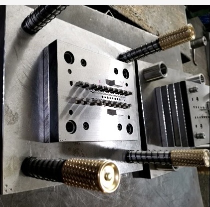 五金沖壓模具選擇沖壓零件的材質(zhì)的必備要求